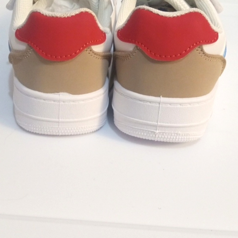 U.S. SPORT BOYS LOW TOP WHITE SNEAKERS WITH RED TAN AND BLUE ACCENTS SIZE 13 NWT - Picture 3 of 8